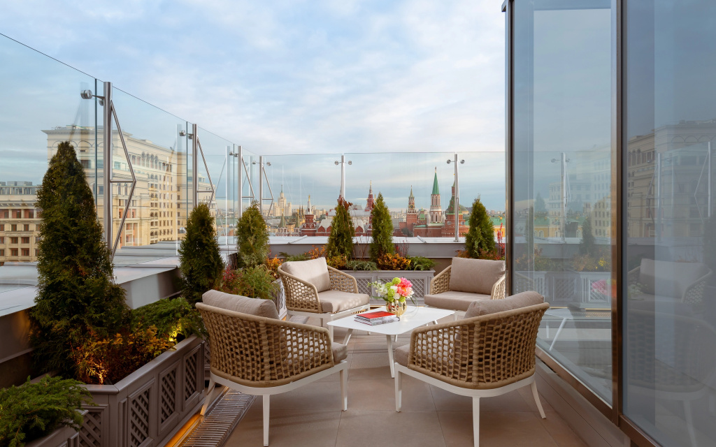 5 ★ The Carlton, Moscow