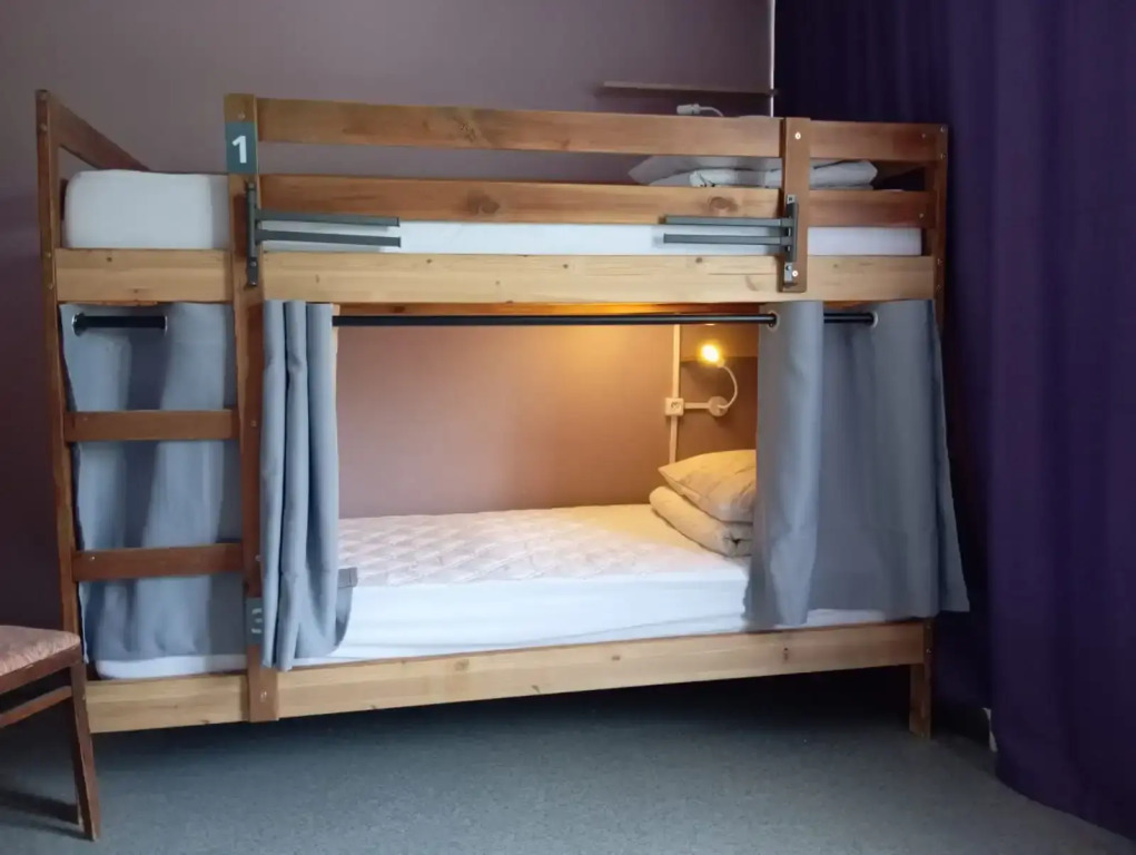 E Hostel
