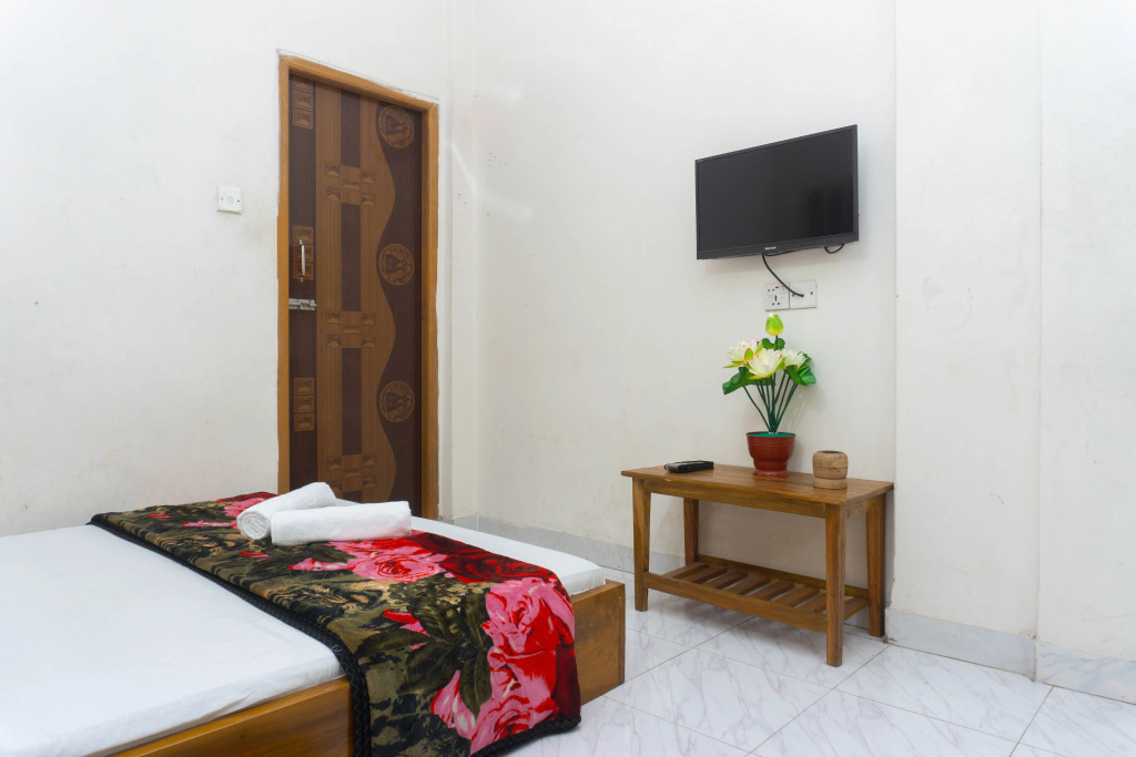 Отель White House International Residential