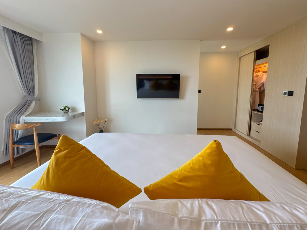 Квартира Luxury 5-star duplex in La Vita Sea View