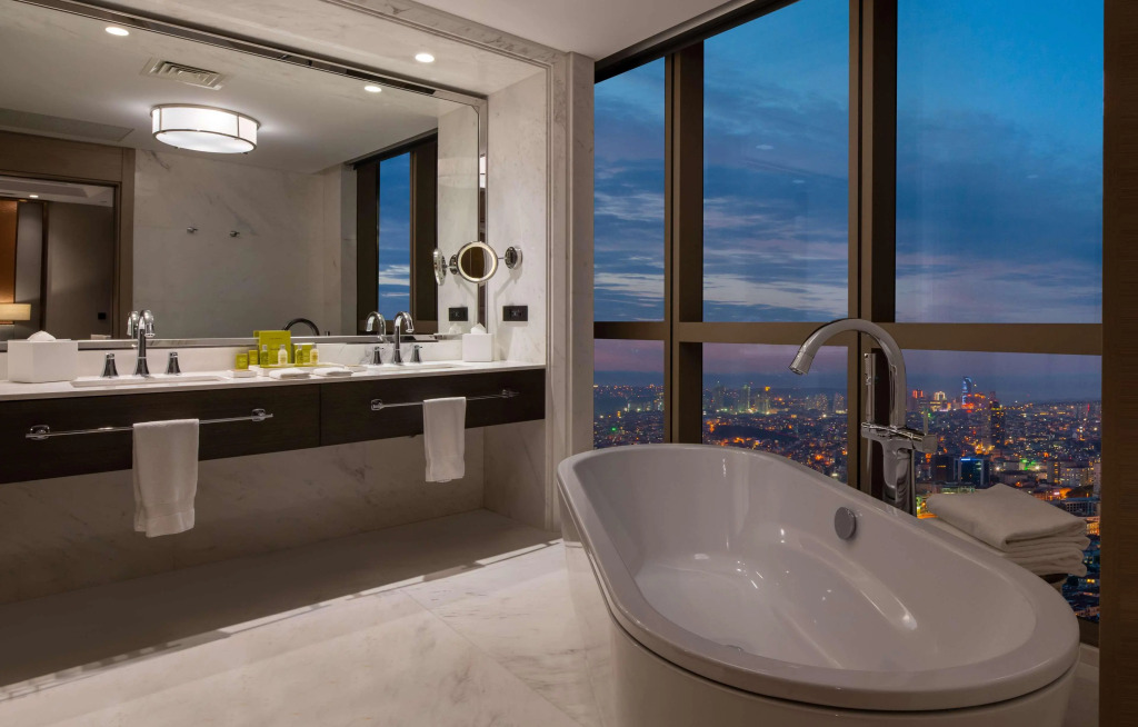 Centro Westside by Rotana