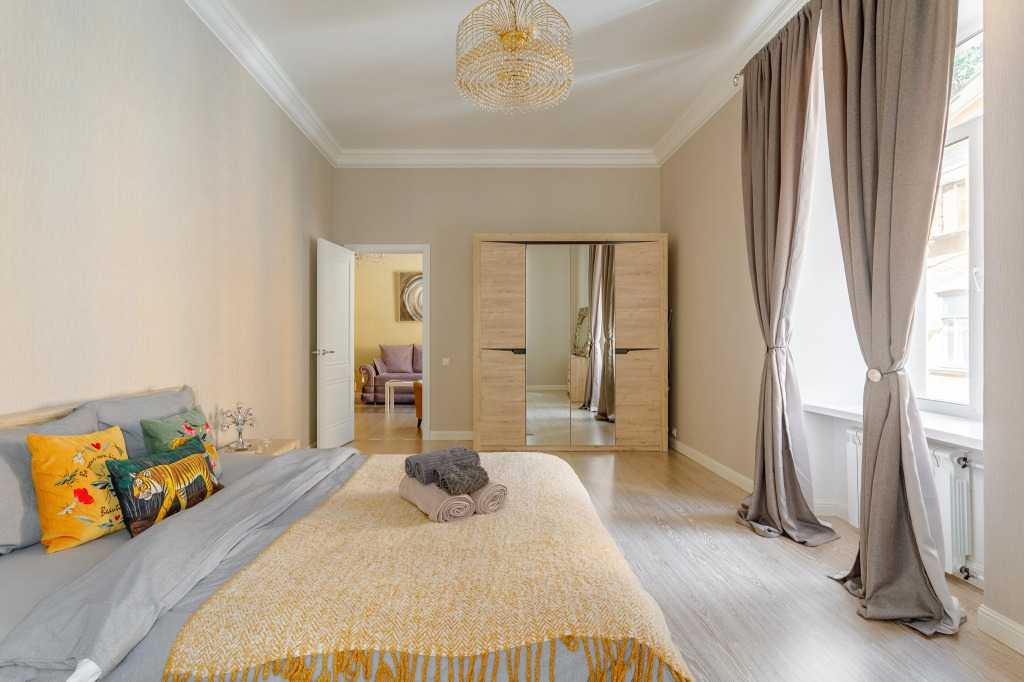 Luchshaya Kvartira with 3 bedrooms near Kremlin