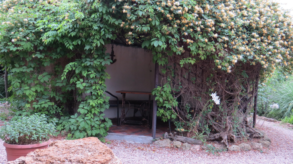 Guest House Yakor