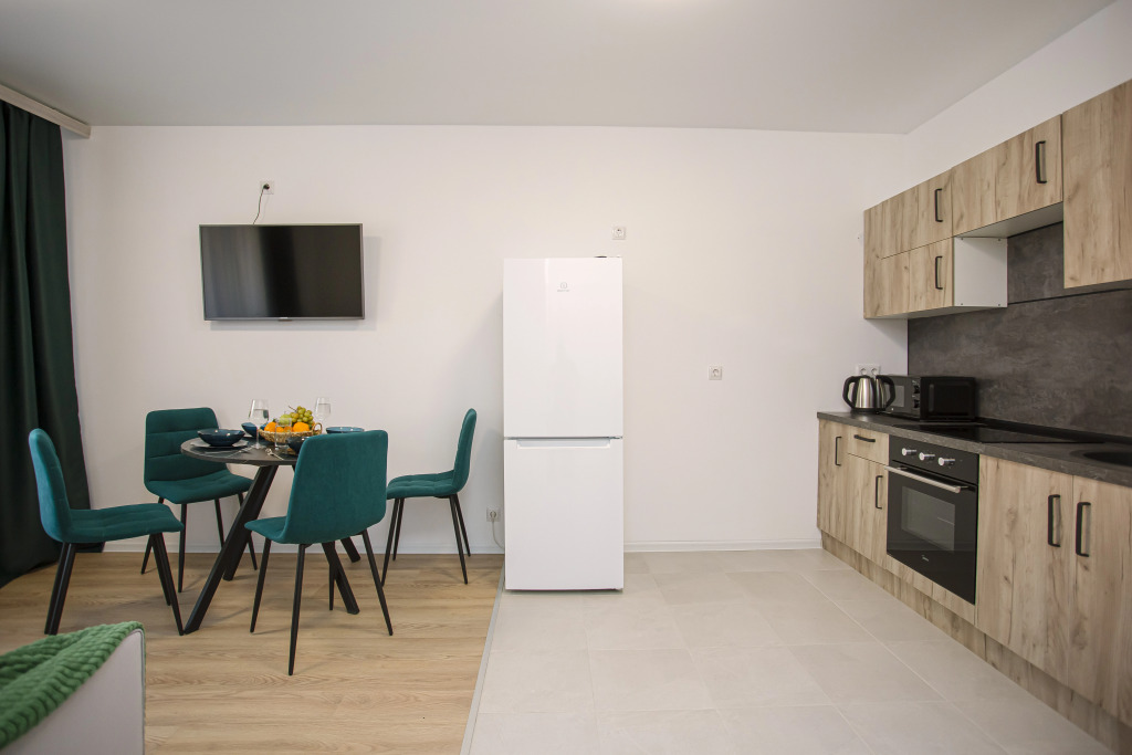Uk "Atmocfepa" - Yevrodvushka Solnechny Bereg Apartments