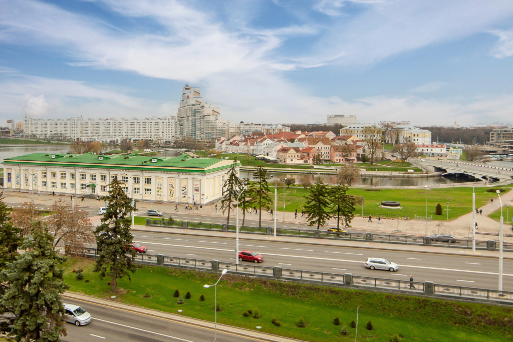 Апартаменты у Станции Метро Немига