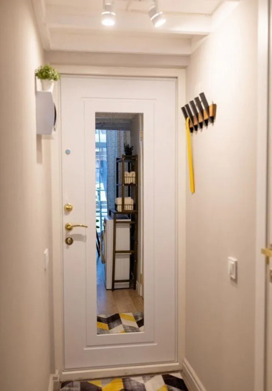 Podsolnukhi Flat