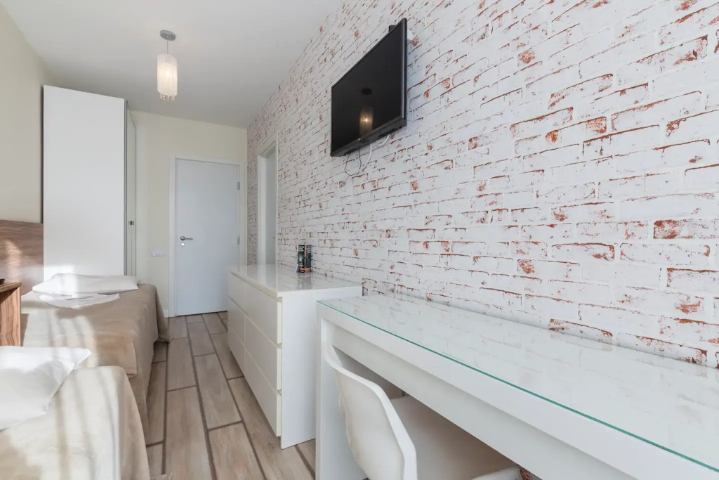 Perfect 5 Room For Groups Of 12 Apartments