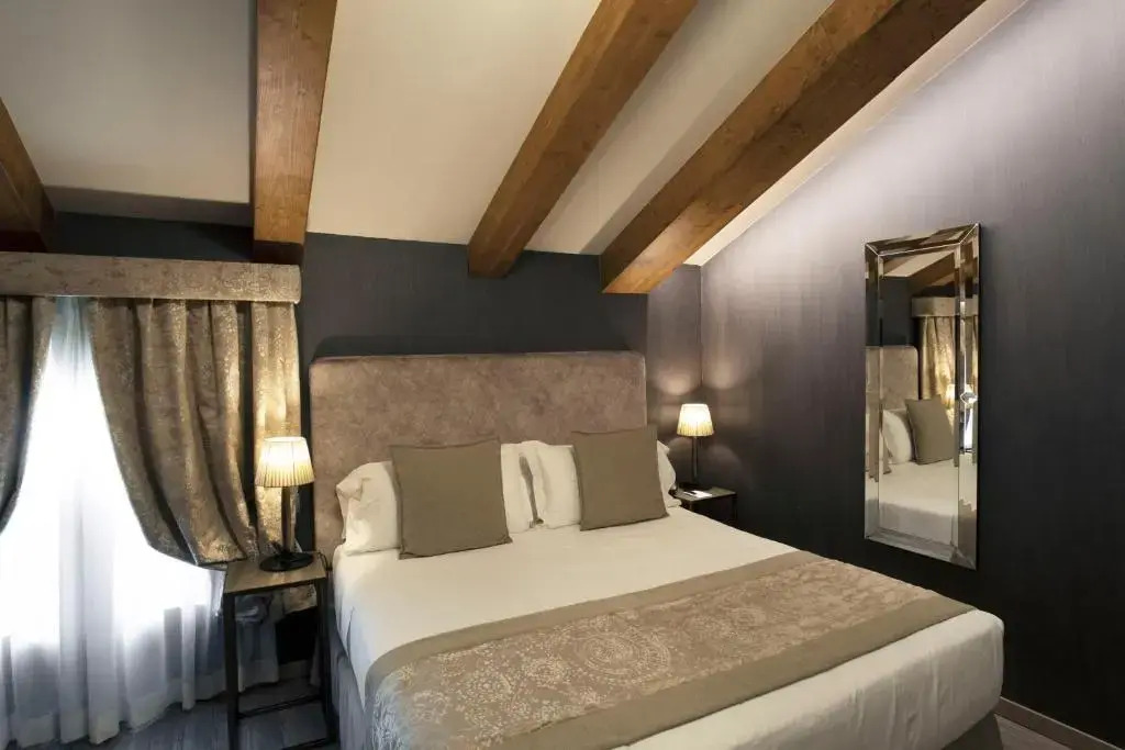 Aquarius Hotel