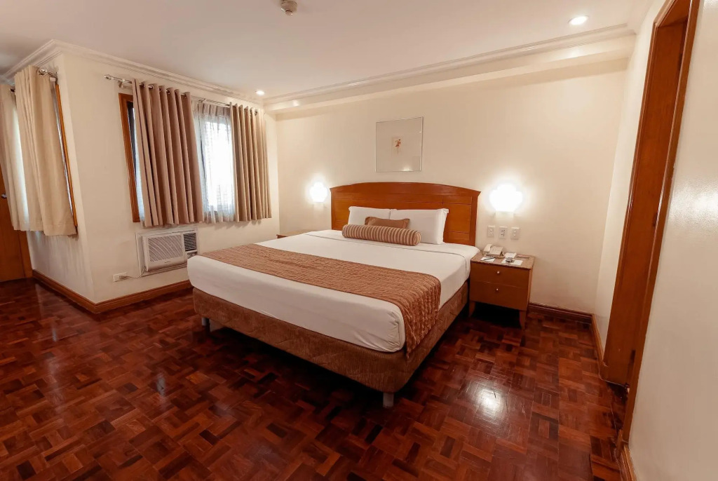 Отель City Garden Suites Manila