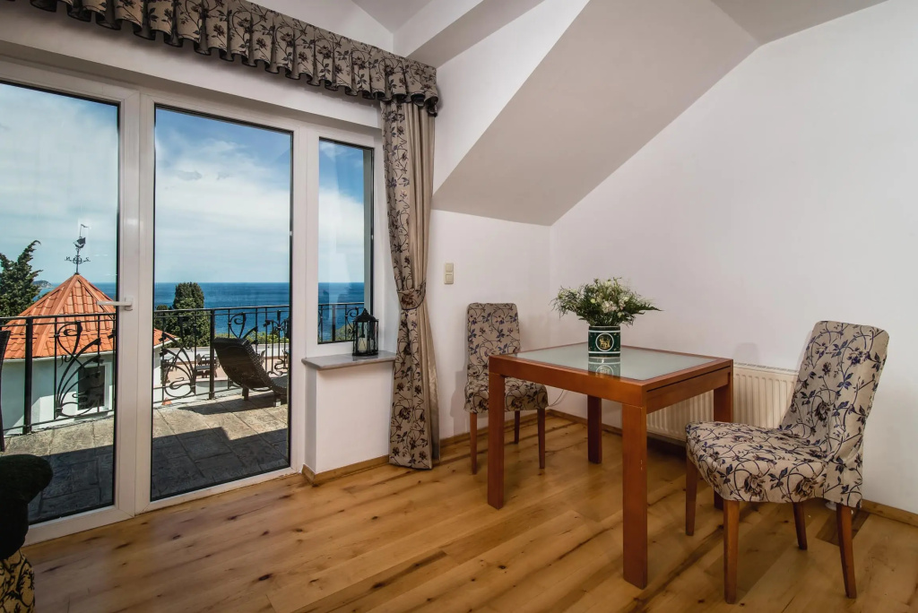 Villa Oneiro Hotel