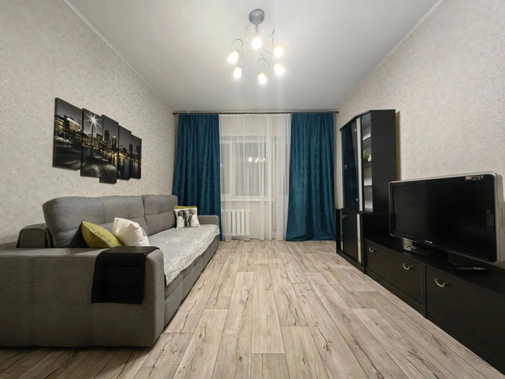 Квартира Like Home Просторная светлая двушка рядом с заводом Звёздочка