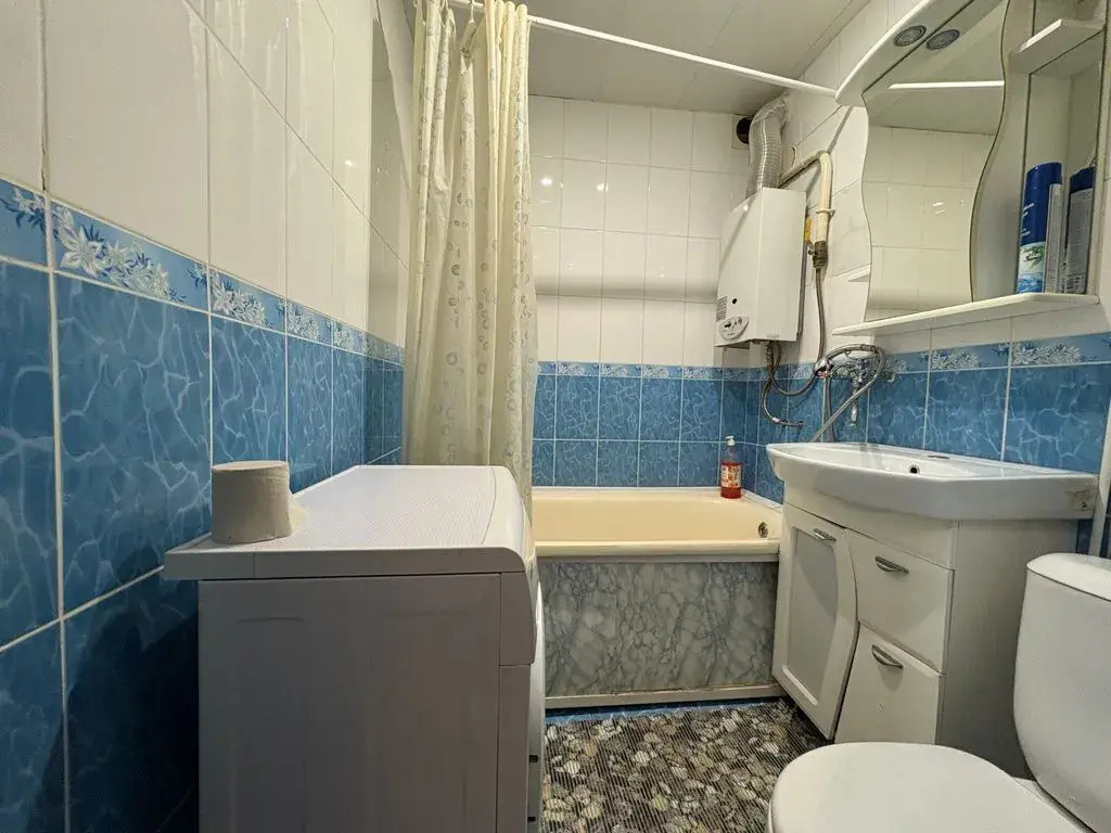 Квартира для командировочных рядом с заводами Лукойл, Каустик;