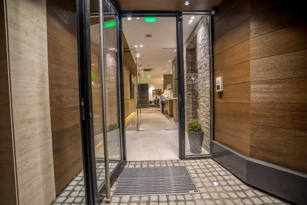 Отель Belgrade Inn