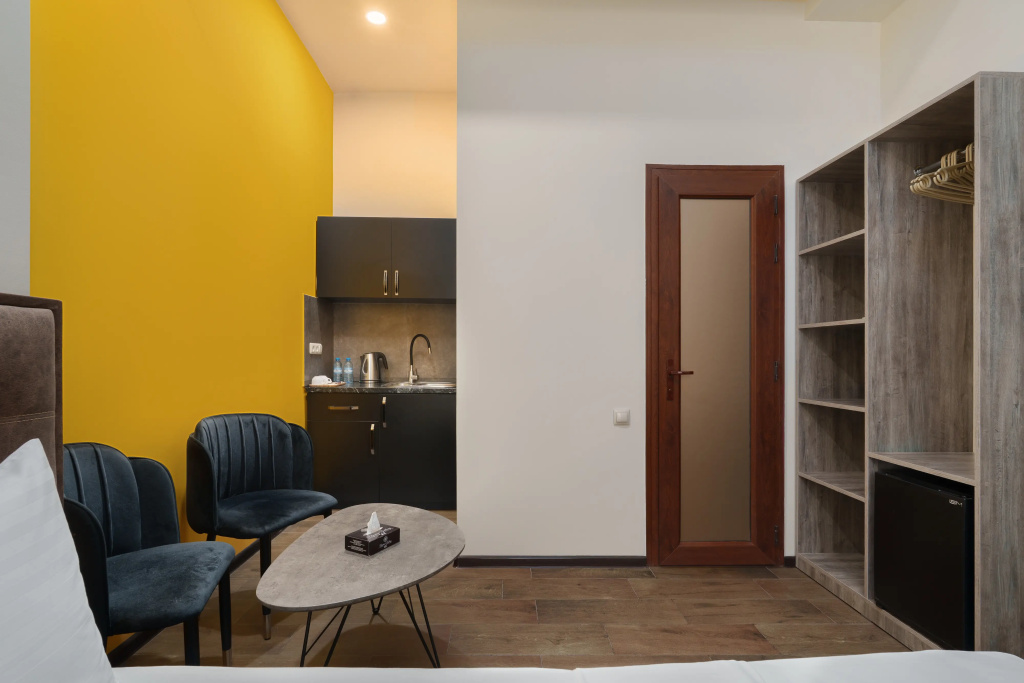 Elysium Gallery Hotel
