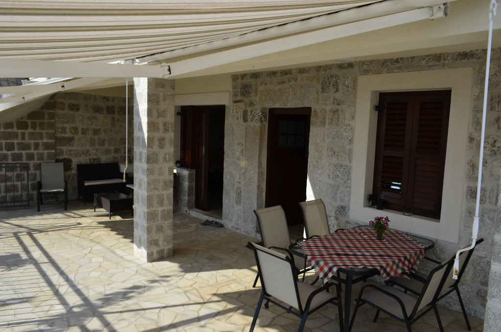 Villa Nikola