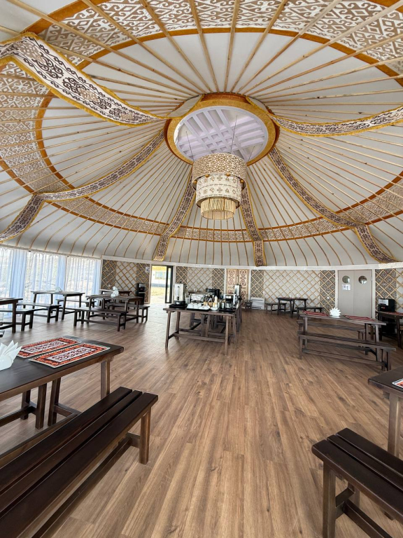 Глэмпинг Oimo Tash Yurt Camp