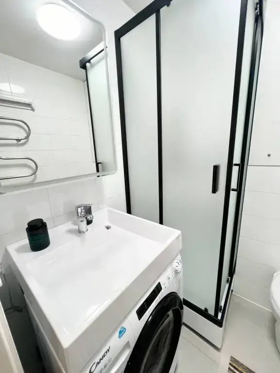Апартаменты Art Life Apartment Novohohlovskaya 1