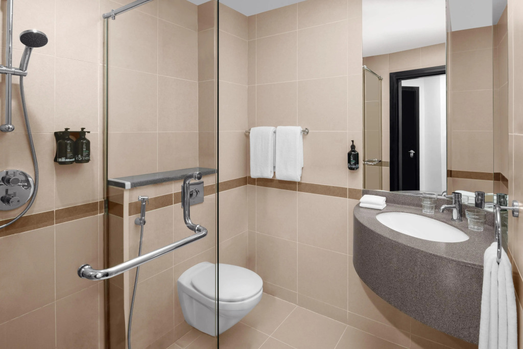 Holiday Inn Express Dubai Safa Park by IHG