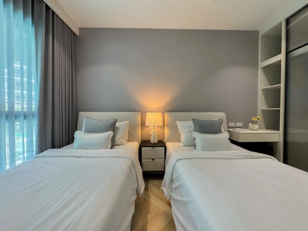 Квартира Luxury 2 bdr Title Legendary Bang Tao pool view