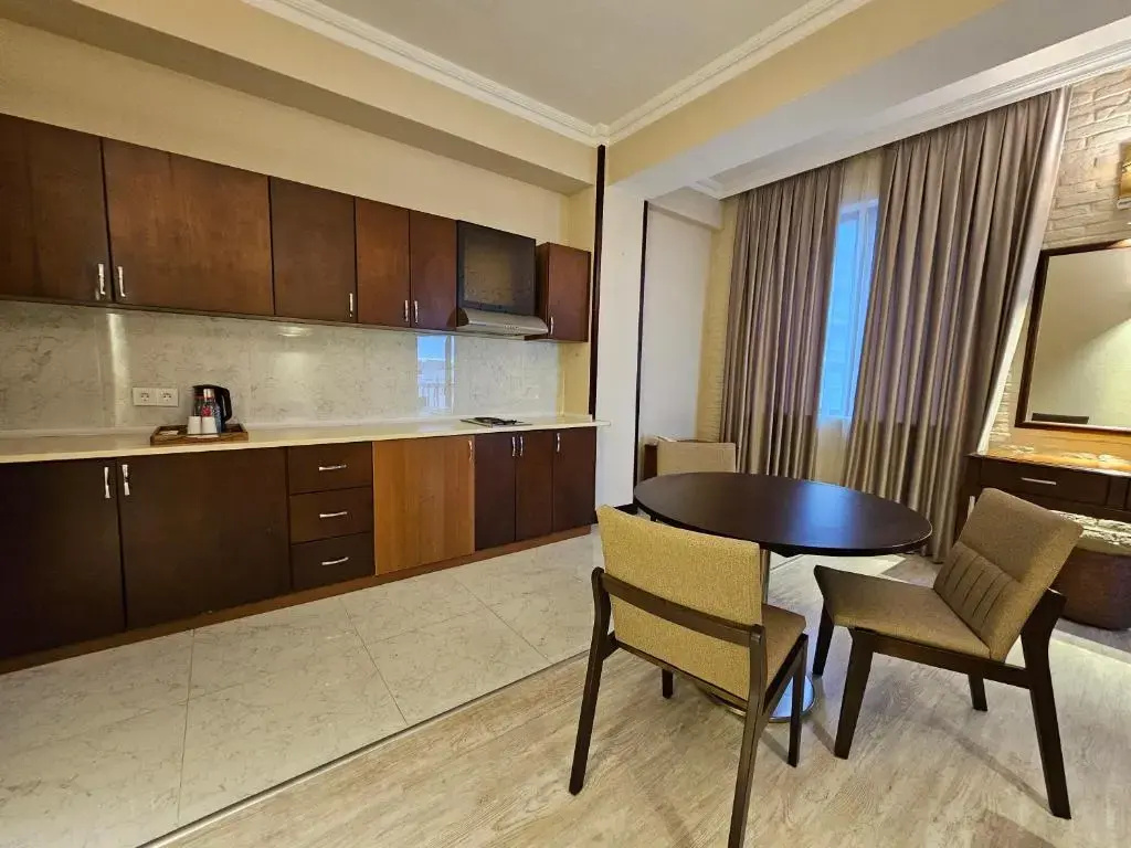 Crown Apartments