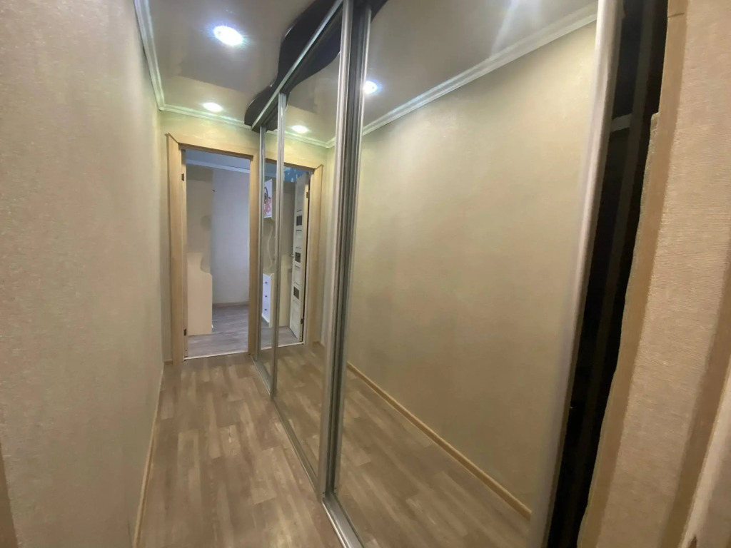 Квартира Двухкомнатная с балконом на Владивостокской от WELCOME HOME Aparts & Tours