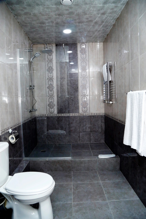 Tomus Hotel
