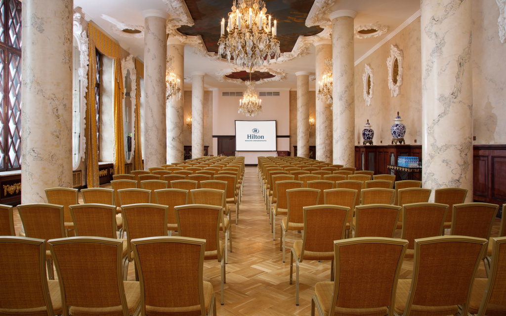 5 ★ Отель Hilton Москва Ленинградская