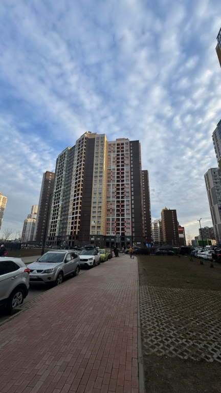 Квартира cтудия на 25 этаже с боковым панорамным видом