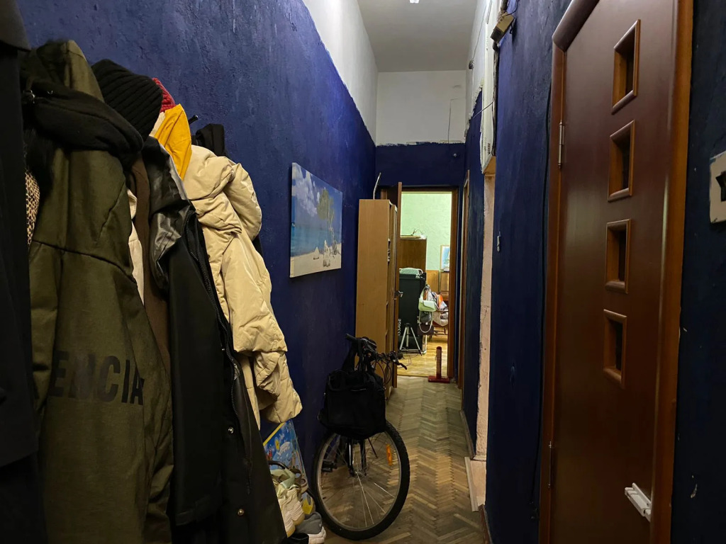Жилое помещение в некоммунальной квартире у Эрмитажа