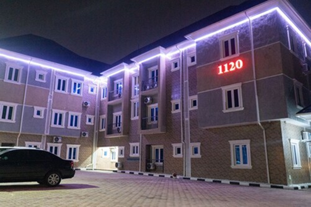 Отель Bonphine Luxury Suites