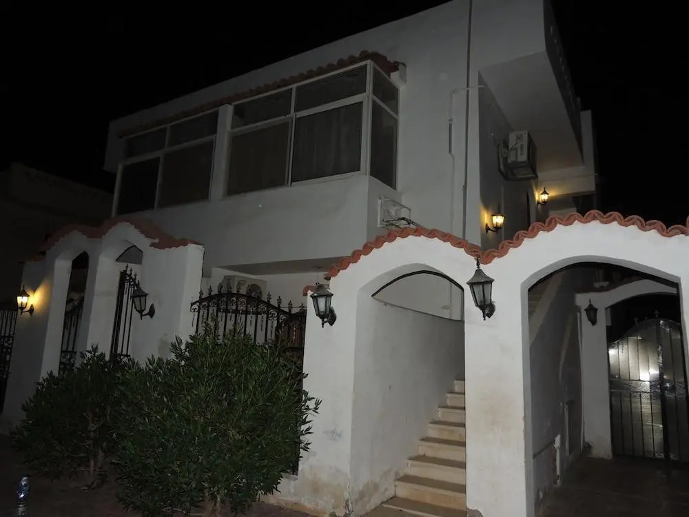 Апартаменты Sultan Hadaba Near Farsha