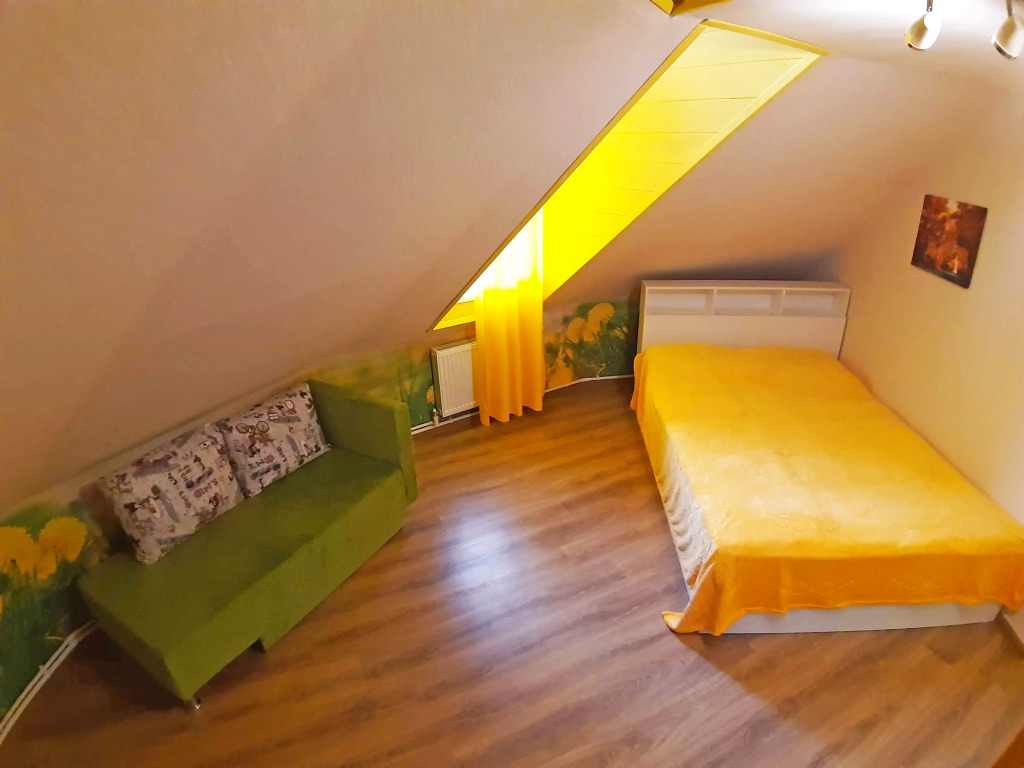 Dom Zhevunov Guest House