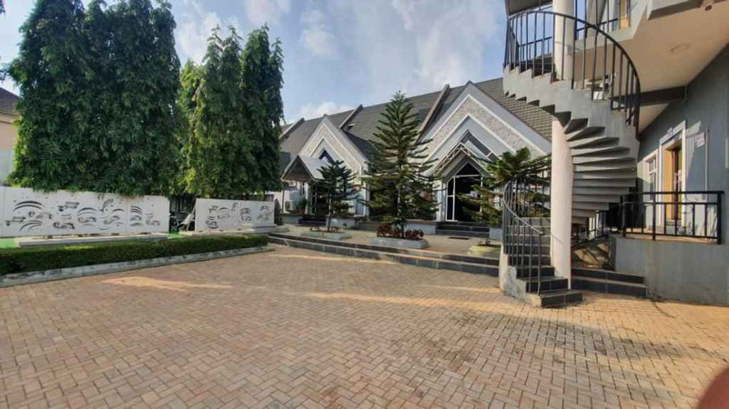 Отель The Beckett Suites