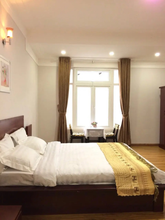 Jolie House