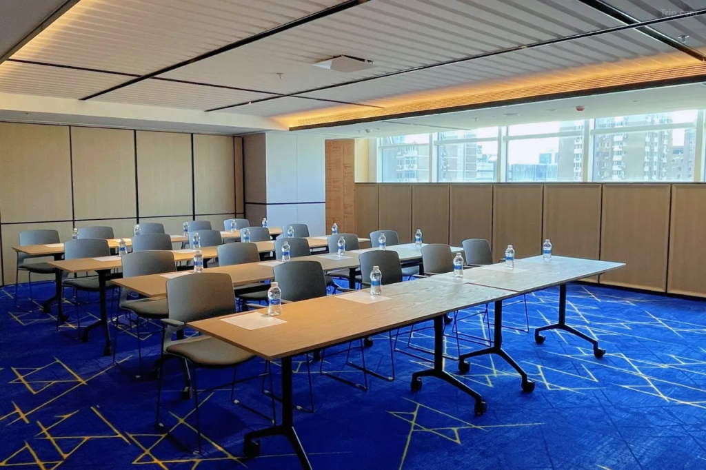 Отель Four Points By Sheraton Beijing Sanlitun Workers Stadium
