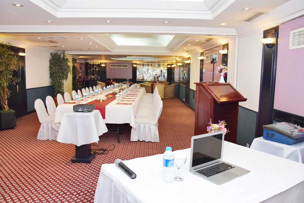 Güneş Hotel Merter