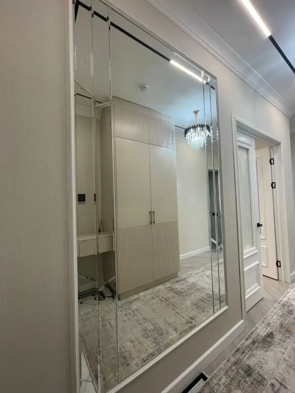 Квартира ЖК Амир 2 комнатная с диваном