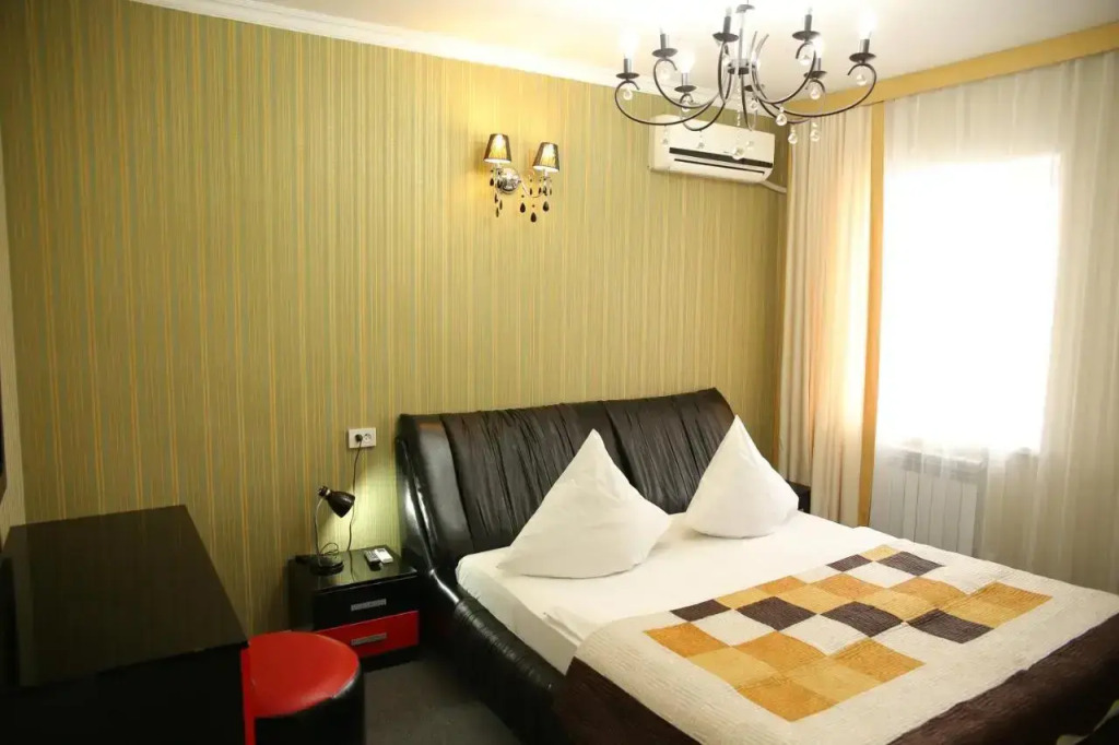 Sweet Home Hotel