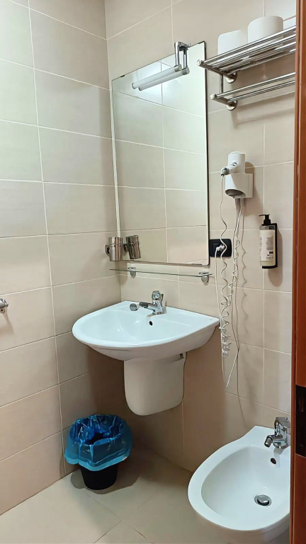Отель Hydra Club Hotel e Village