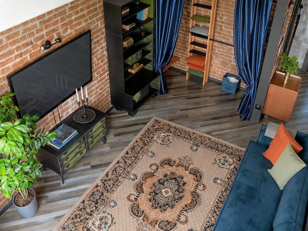 Квартира Двухкомнатная в Стиле Loft с Видом на Бухту Золотой Рог