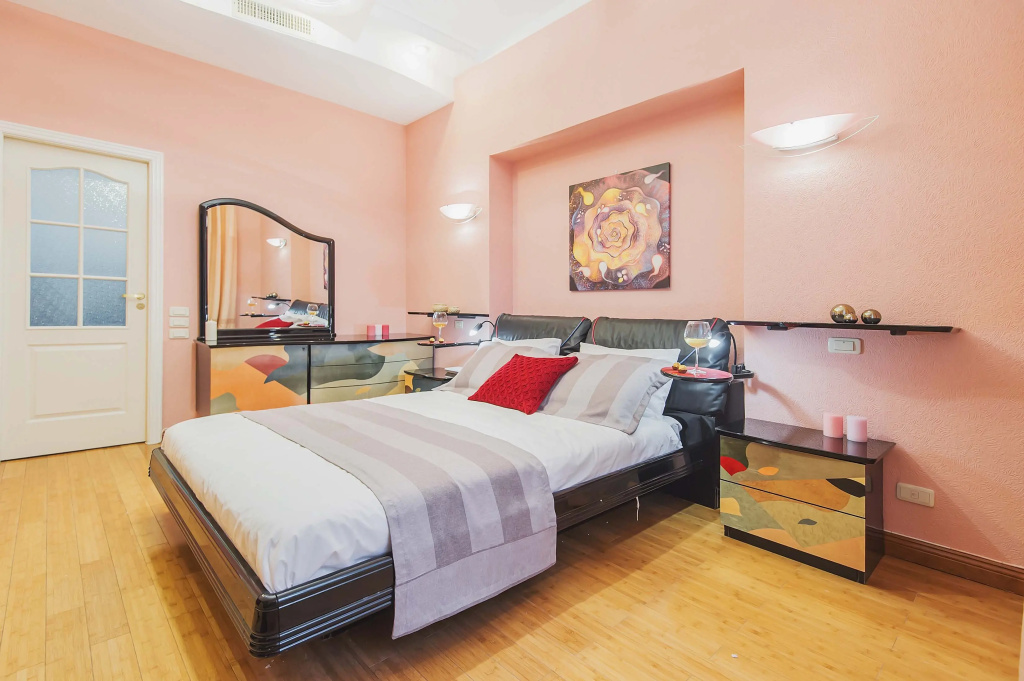 Квартира GM Apartments Дизайнерские 4-х комнатные у метро