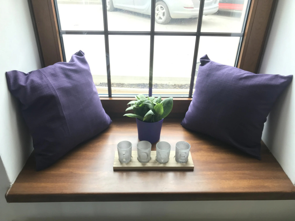 Coin Hotel