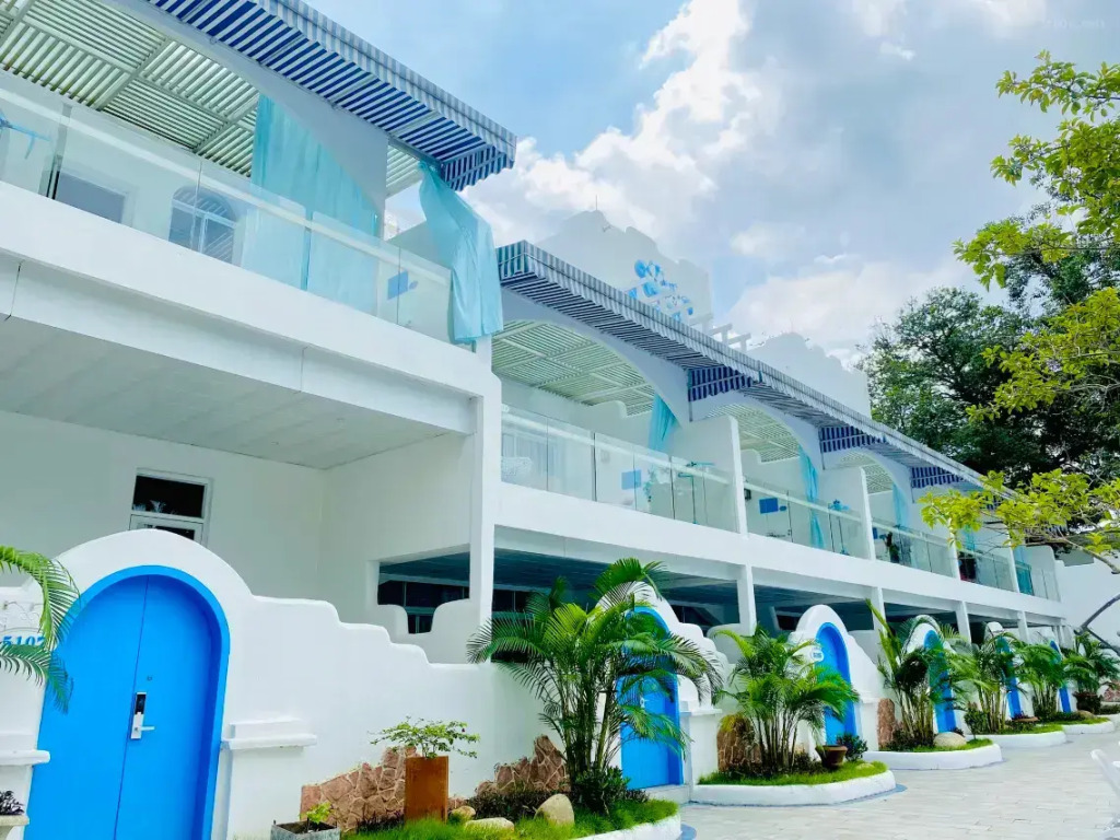 Отель Santorini Hot Spring Resort