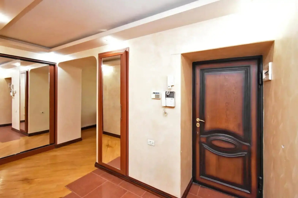 Апартаменты RentInnYerevan 25/14 Nalbandyan Street