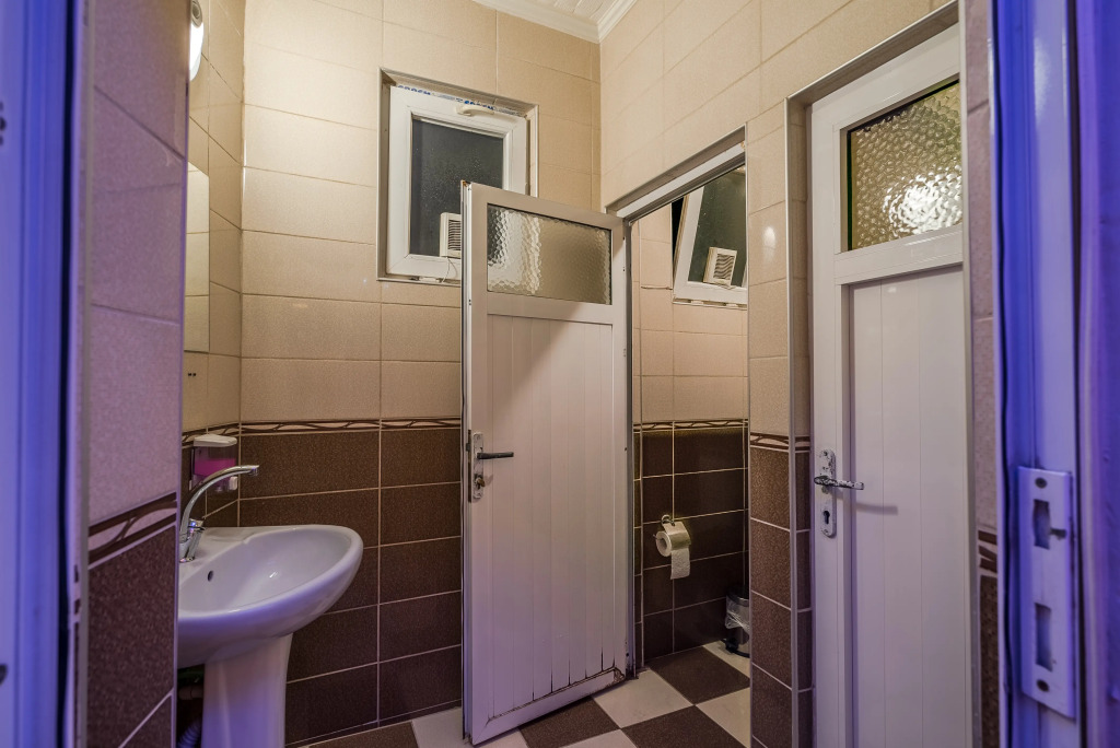 Erenler HoTeL & HosTeL