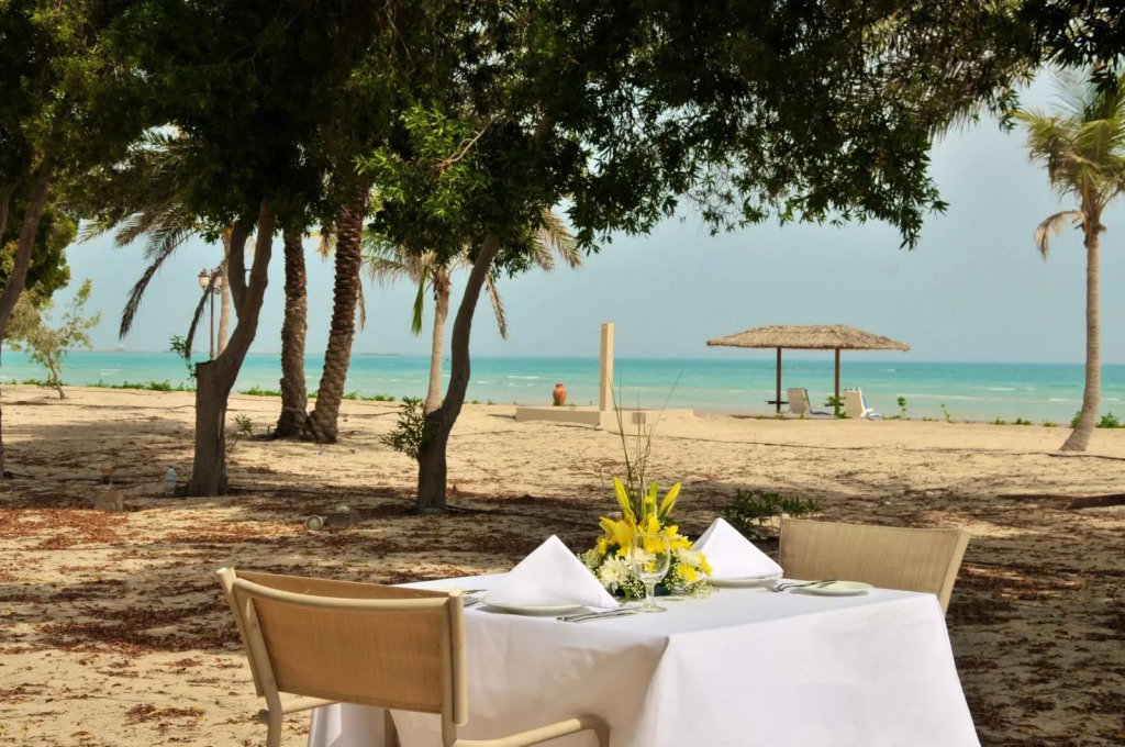 Отель Dhafra Beach