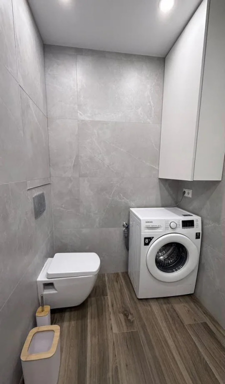 Квартира Атмoсферная Cталинка 50 М² С Видом На Oпеpный Теaтр