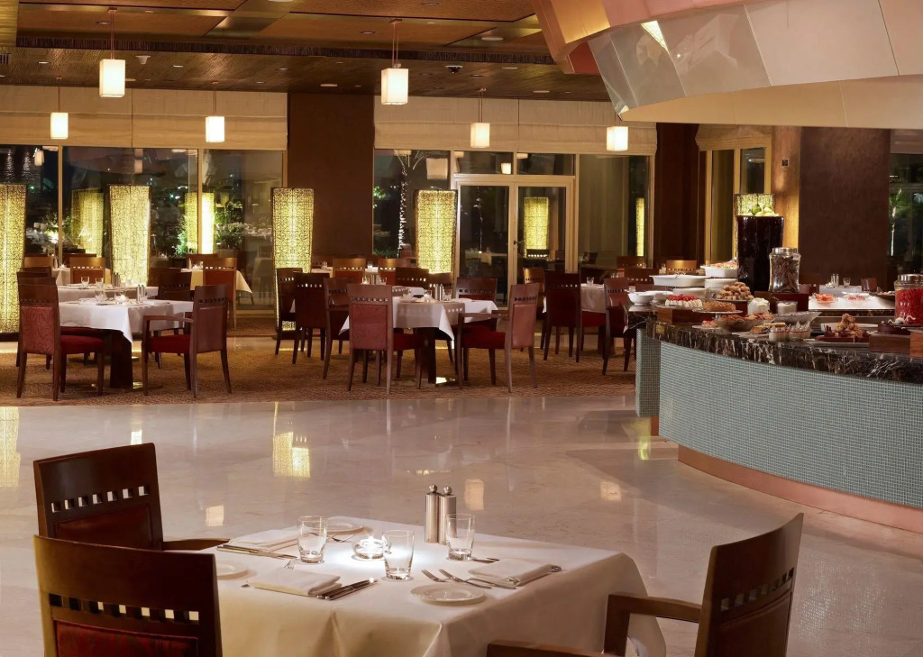 Grand Hyatt Doha Hotel & Villas