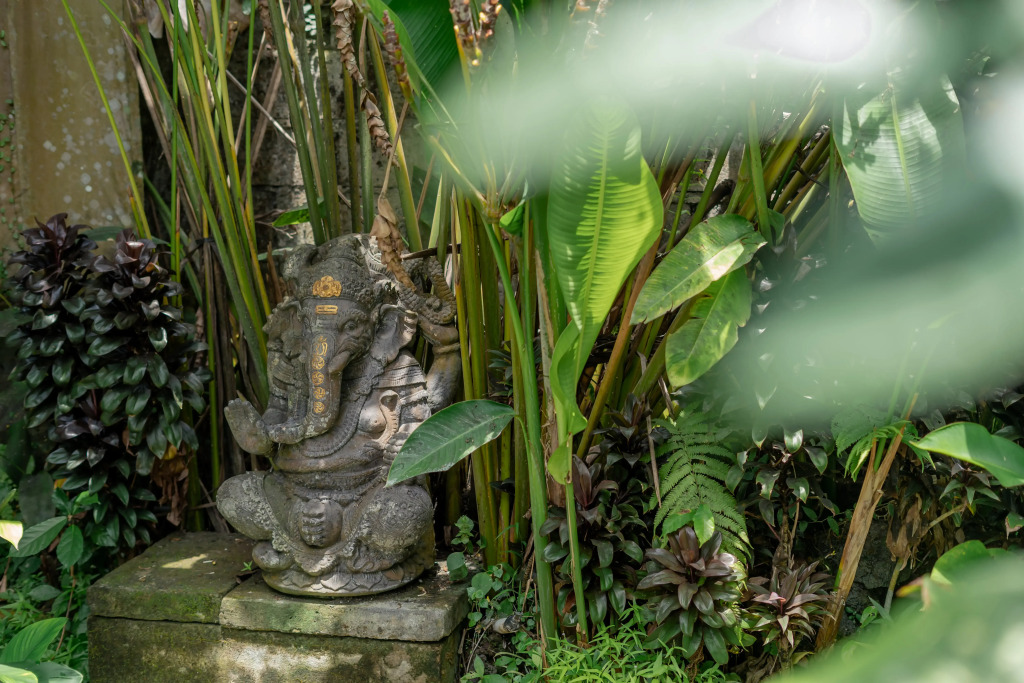 Вилла Manas Entire 2 bedr Villa Private Jungle Pool -- 5 min Central Ubud