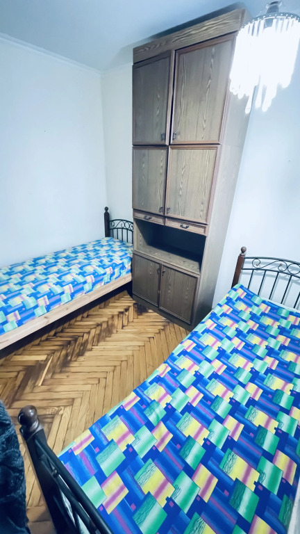 Tryohkomnatnye na Proletarskom Prospekte 17 Apartments